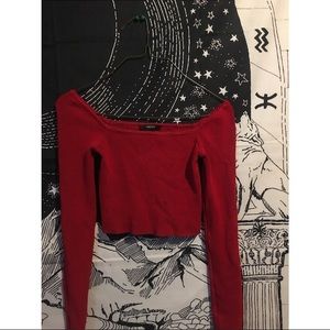 Red off the shoulder long sleeve crop top